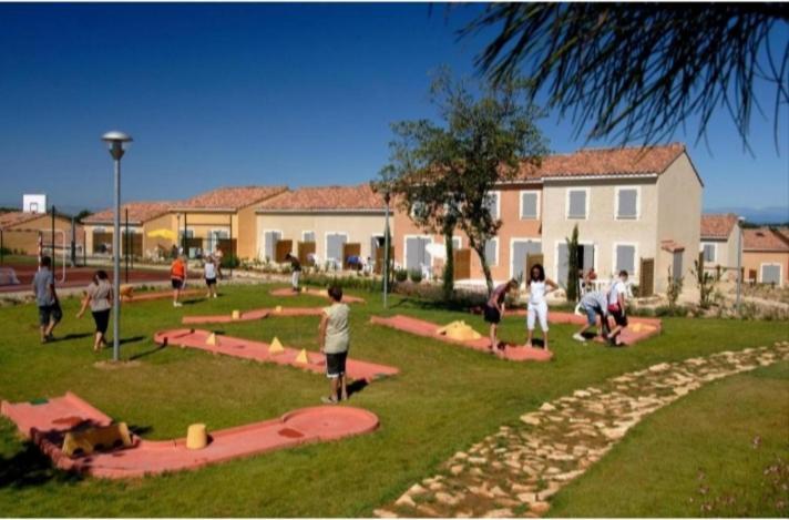קאלביסון La Maison Bleue מראה חיצוני תמונה